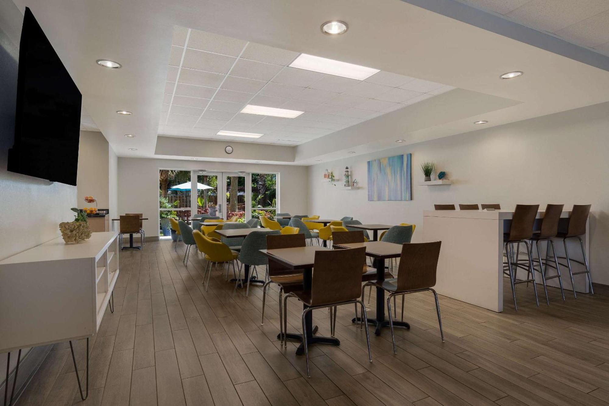 Mainstay Suites Wilmington - University Area Εξωτερικό φωτογραφία