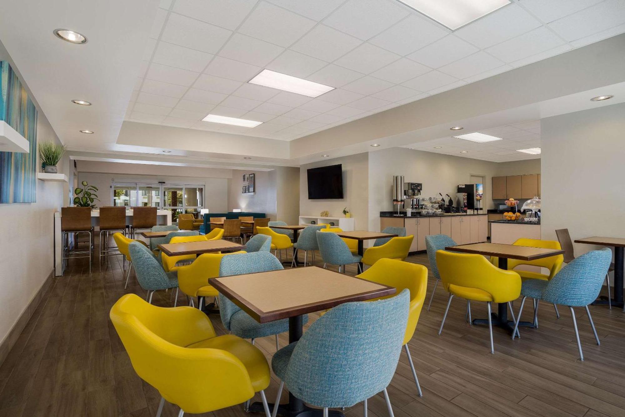 Mainstay Suites Wilmington - University Area Εξωτερικό φωτογραφία