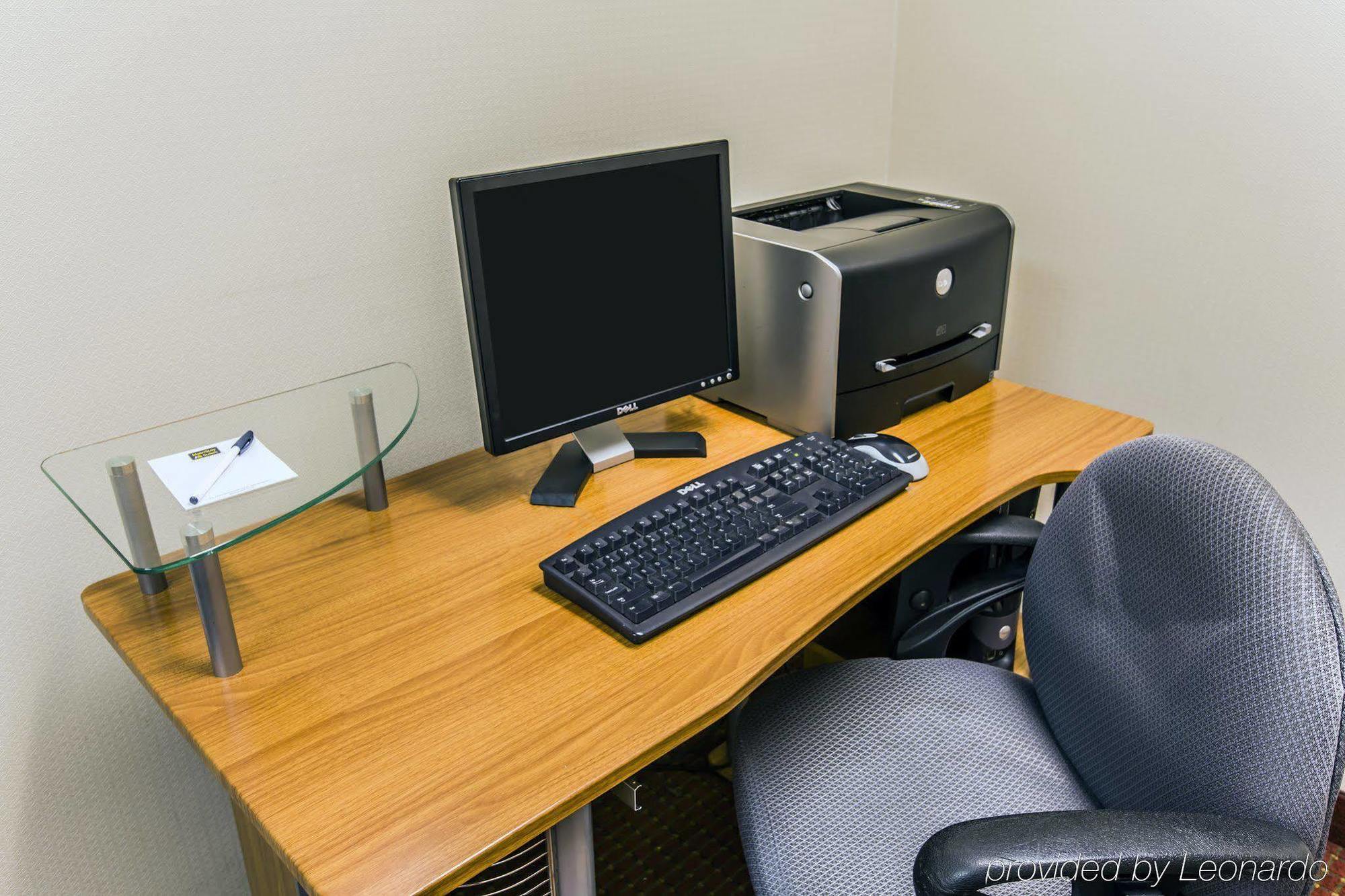 Mainstay Suites Wilmington - University Area Εξωτερικό φωτογραφία